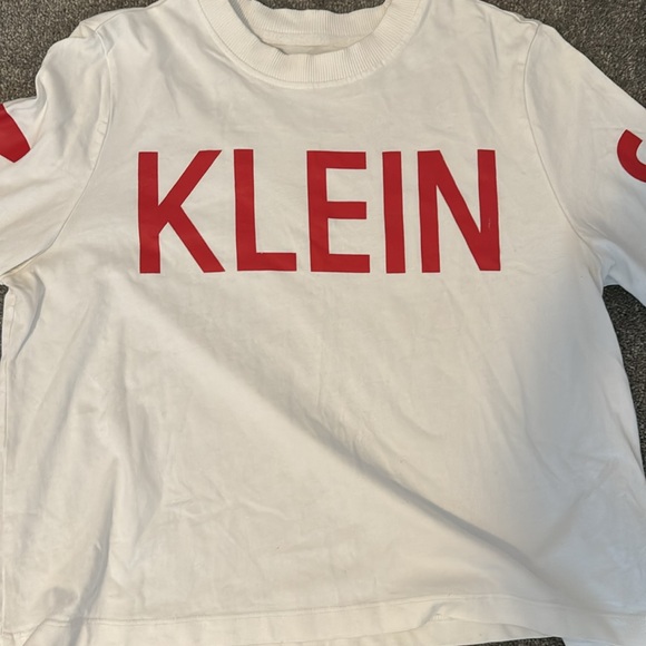 Calvin Klein Long sleeve white Crop Top! - Picture 3 of 5
